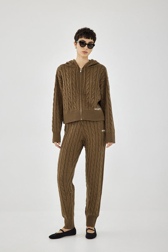Cable-Knit Zipped Sweater - Dé Rococo