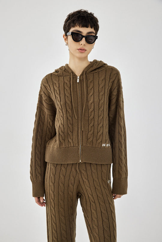 Cable-Knit Zipped Sweater - Dé Rococo