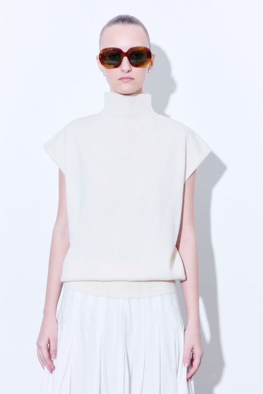 Volume Knit Turtleneck Vest - Dé Rococo