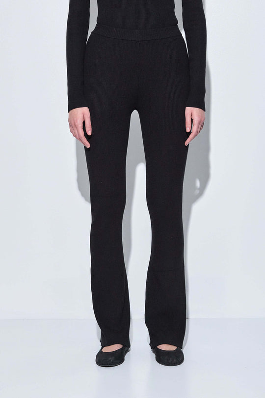 Ribbed Flared Leggings - Dé Rococo