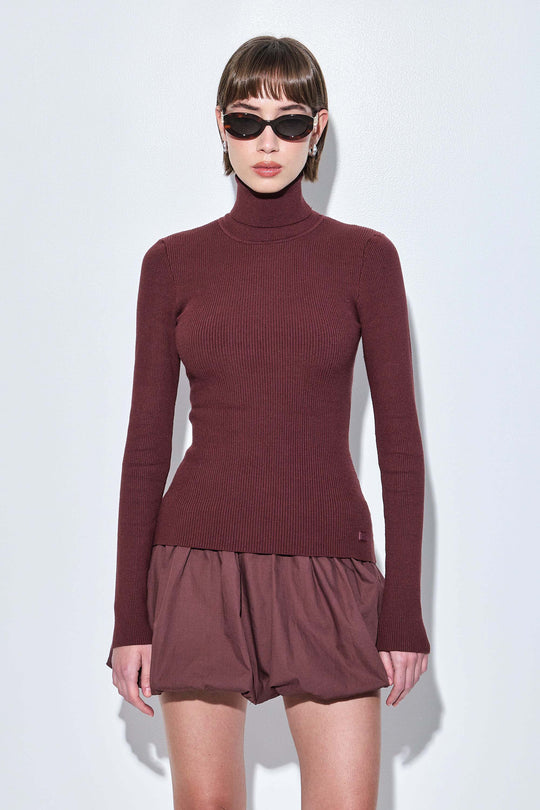 Ribbed Turtleneck Top - Dé Rococo