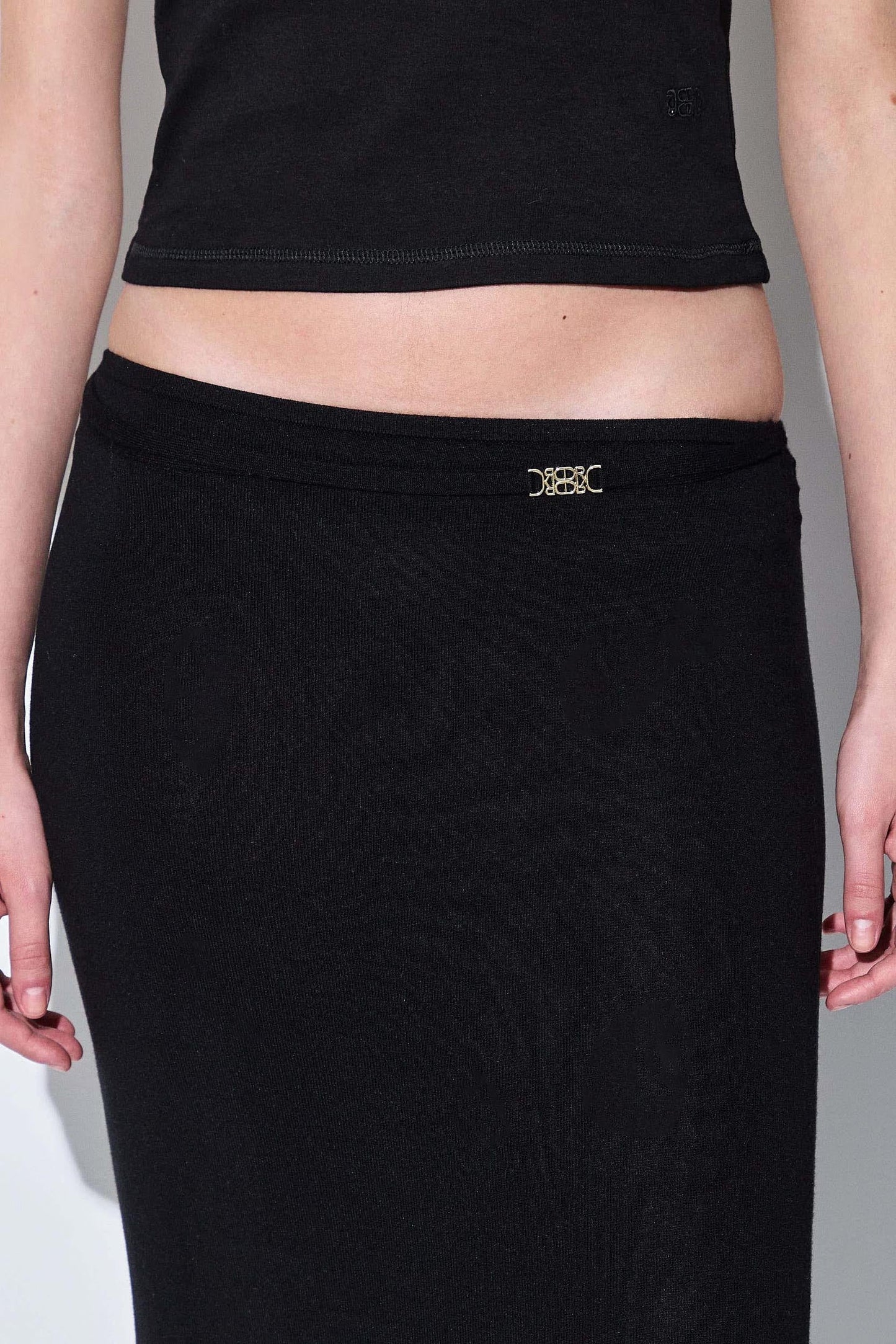 Knitted Buckle Maxi Skirt - Dé Rococo