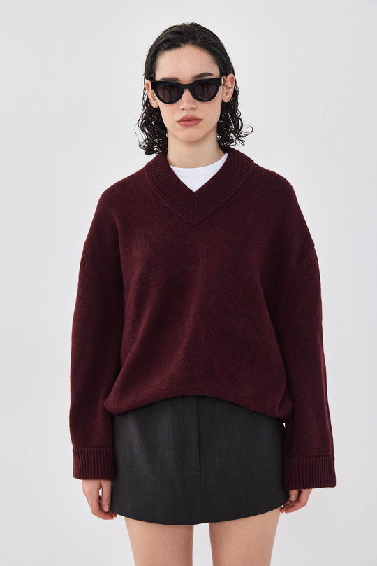V Neck Oversized Jumper - Dé Rococo