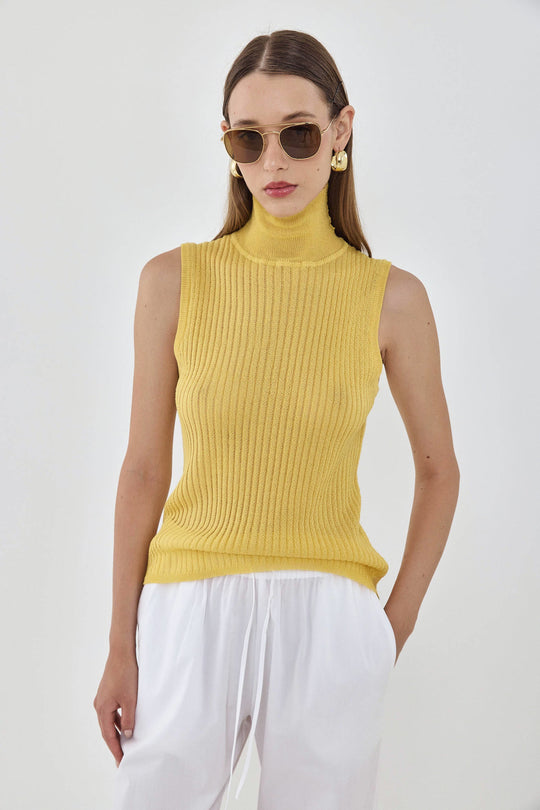 Knit Sleeveless Turtleneck Top - Dé Rococo