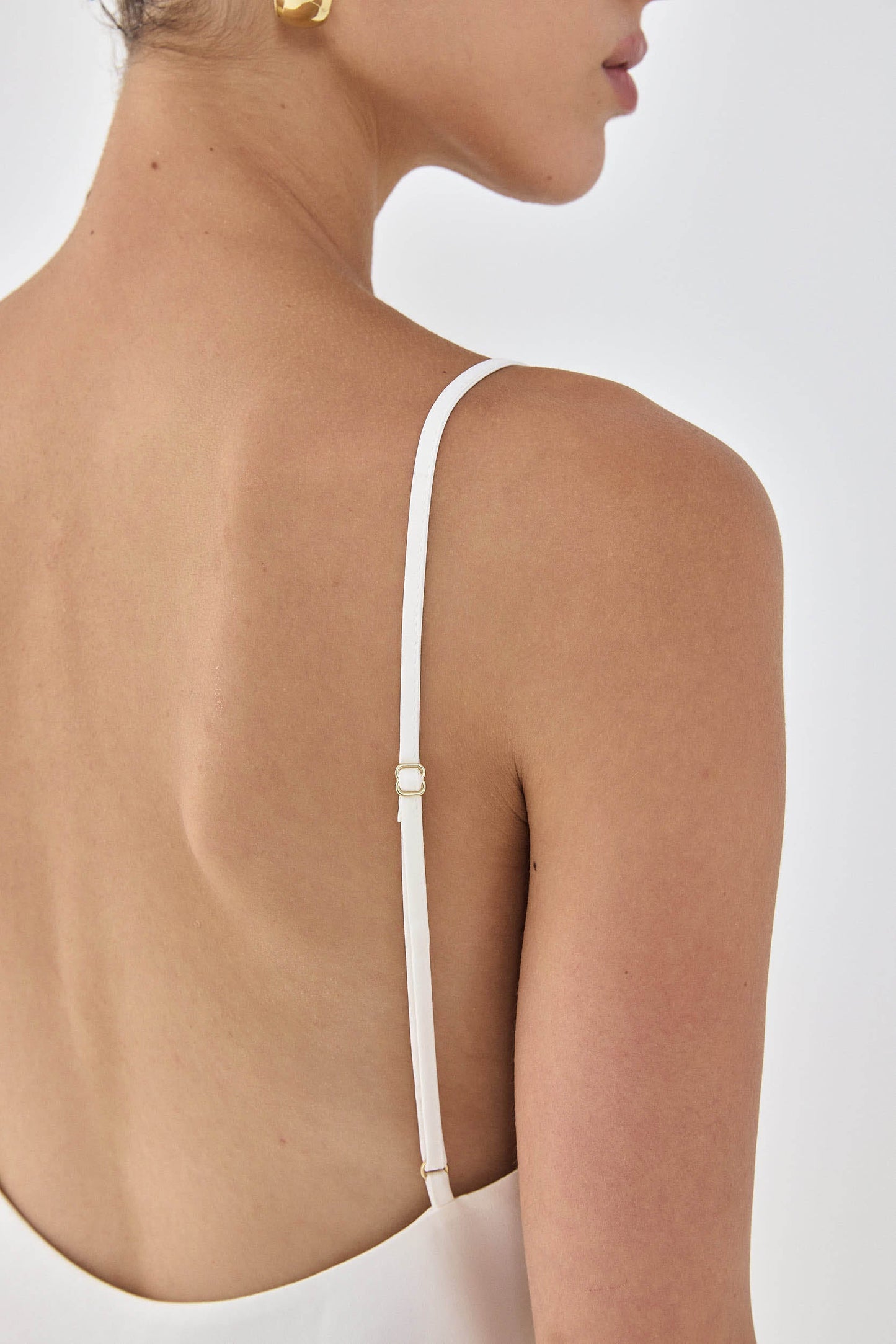 Satin V Neck Tank Top - Dé Rococo