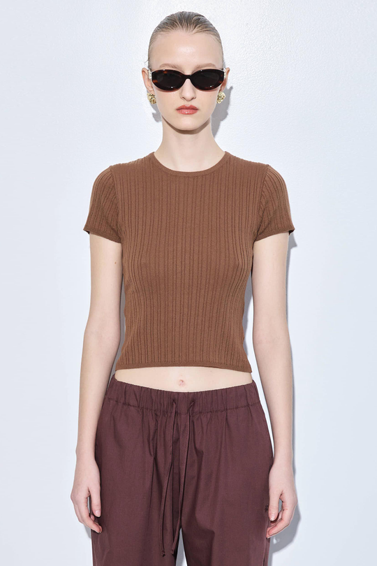Ribbed Crew Neck Tee - Dé Rococo
