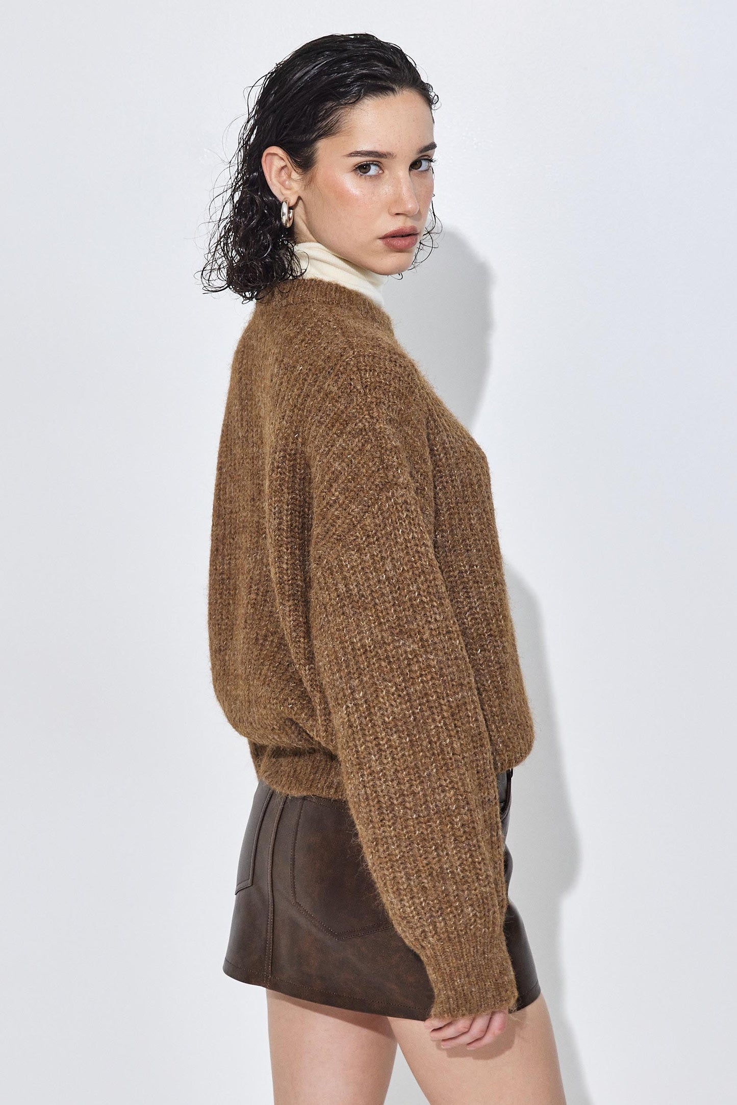 Oversized Fuzzy Sweater - Dé Rococo