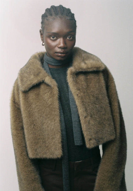 Faux Fur Cropped Coat - Dé Rococo