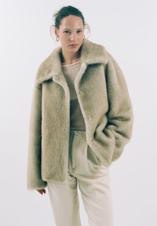 Faux Fur Coat - Dé Rococo
