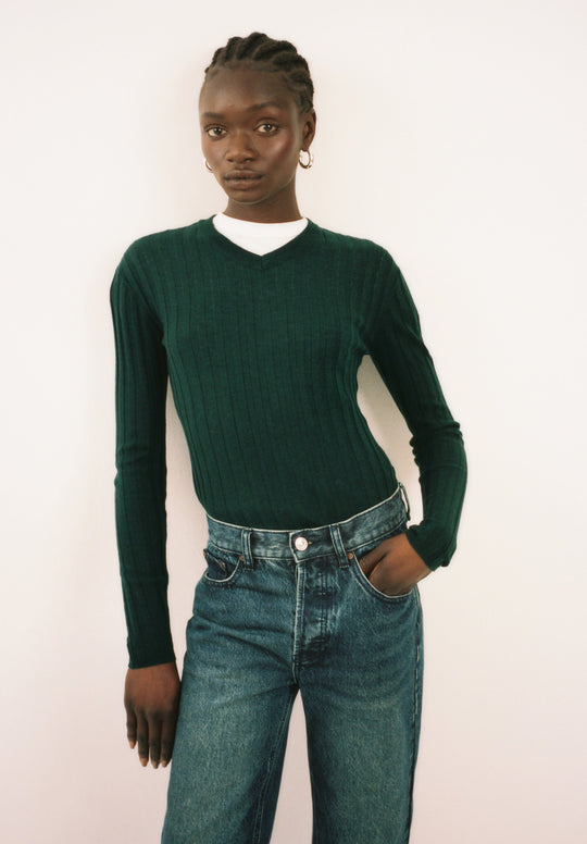 Soft Ribbed V Neck - Dé Rococo
