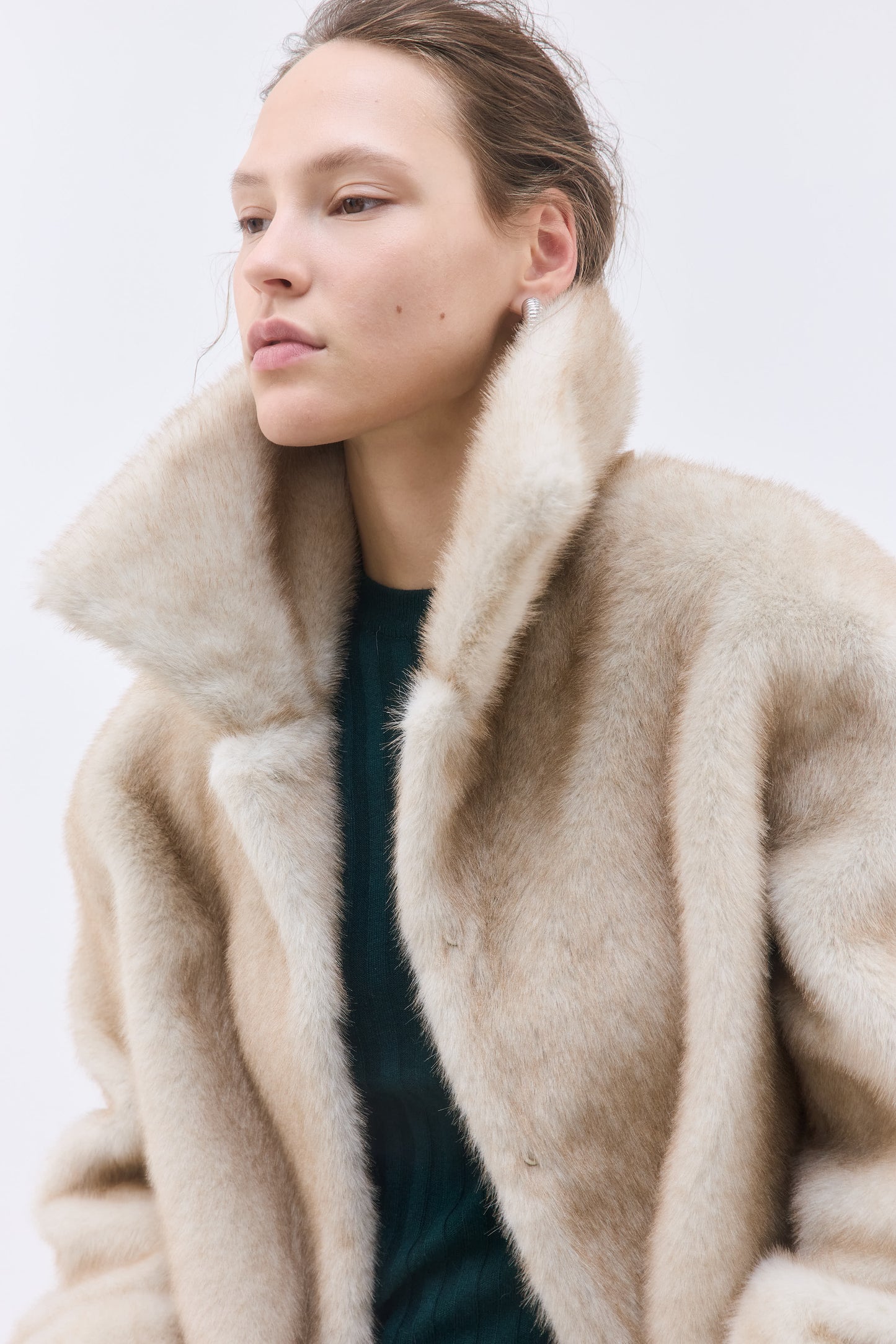 Faux Fur Cropped Coat - Dé Rococo