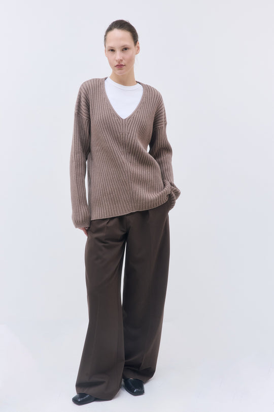 Deep V Neck Ribbed Sweater - Dé Rococo