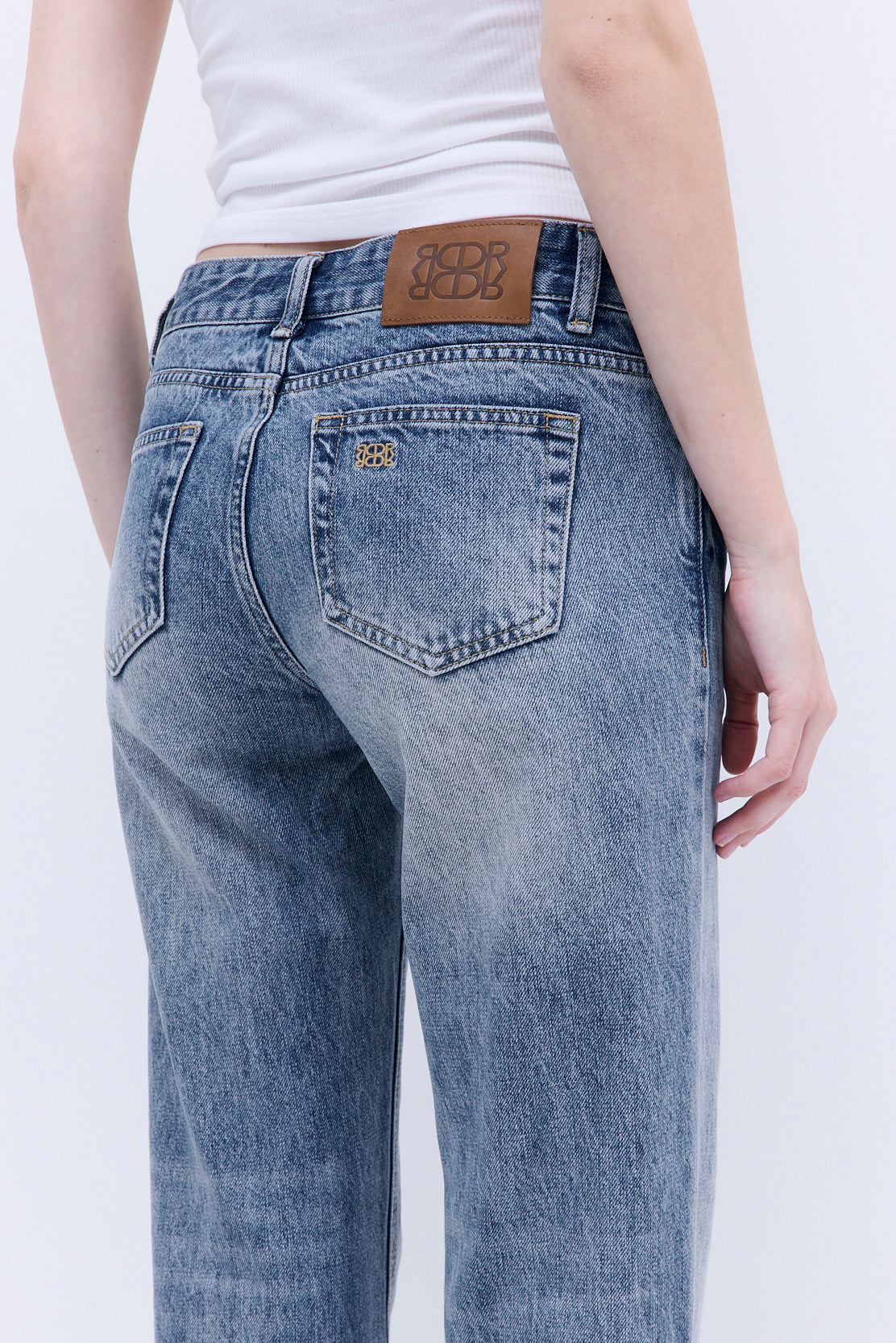 No.15| Low Rise Straight Denim - Dé Rococo