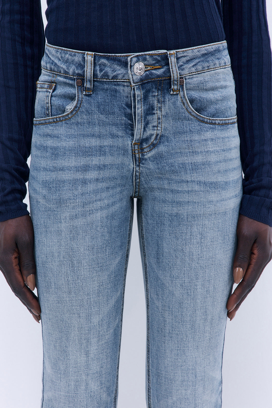 No.17| Mid Rise Bootcut Denim - Dé Rococo