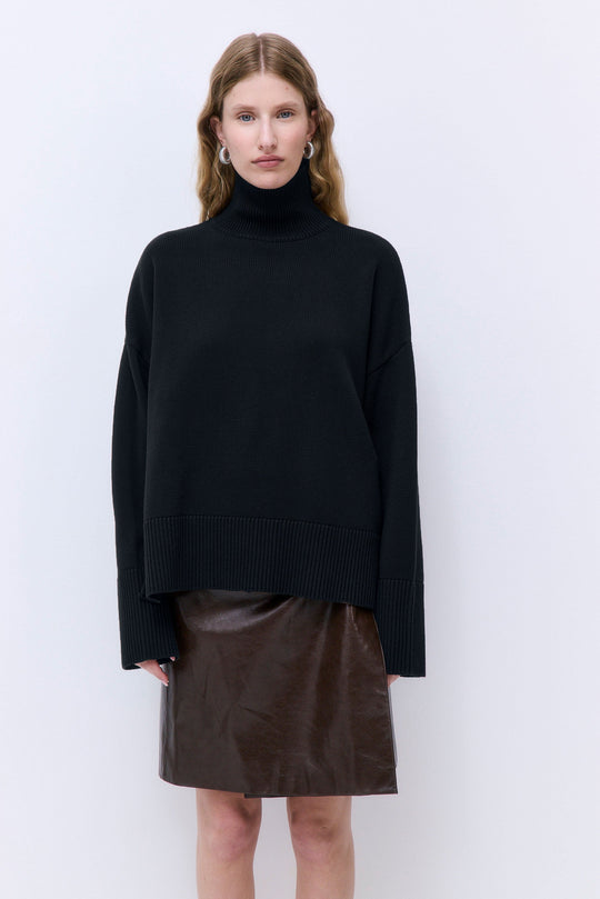 Oversized Turtleneck Jumper - Dé Rococo