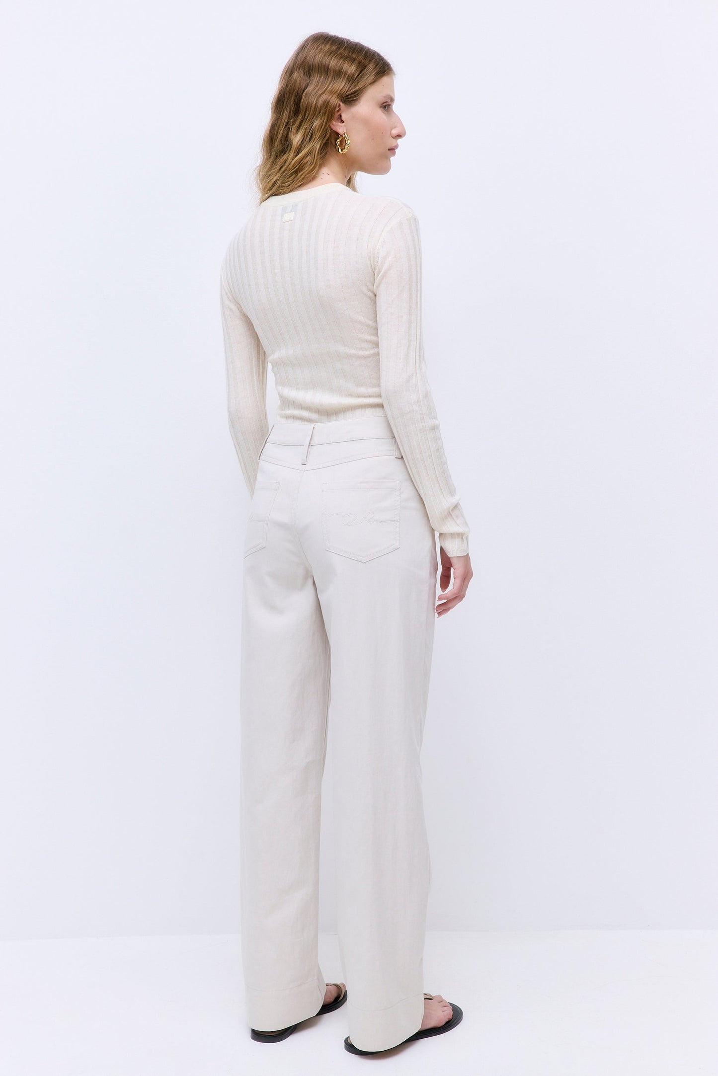 Soft Ribbed V Neck