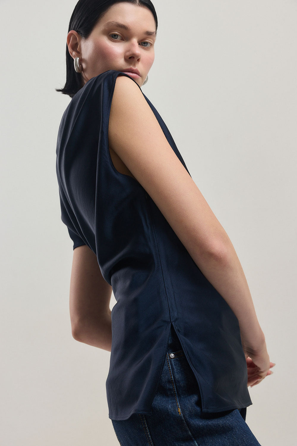 Twill Asymmetric Top