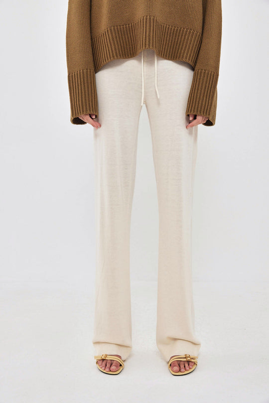 Light Knitted Pants - Dé Rococo