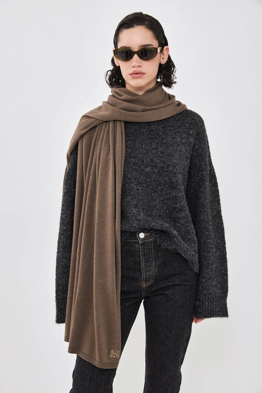 Light Knitted Scarf - Dé Rococo