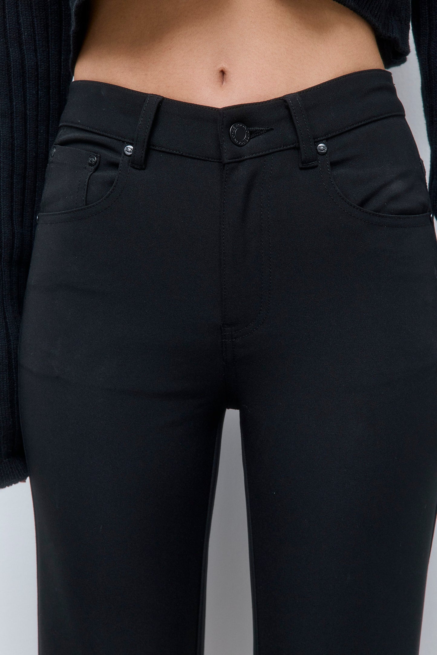 Stretchy Straight Leg Pants - Dé Rococo