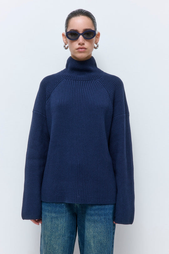 Ribbed Turtleneck Sweater - Dé Rococo