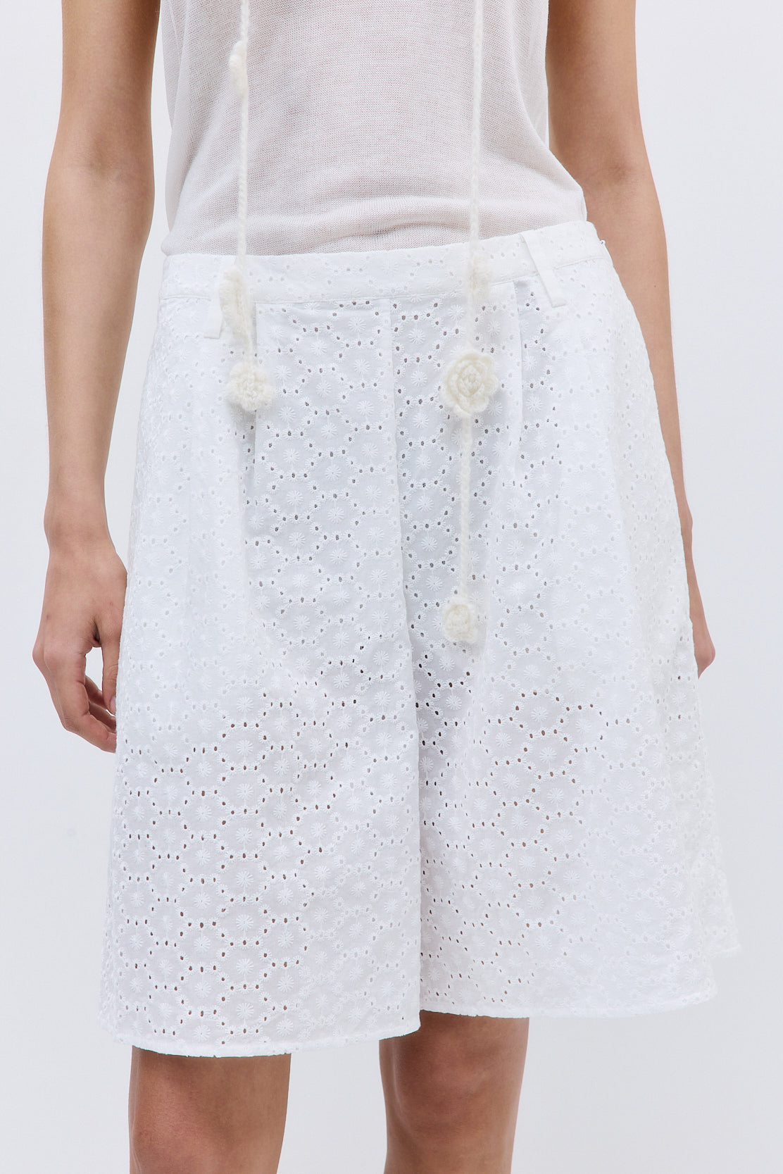 Embroidered Bermuda Shorts - Dé Rococo
