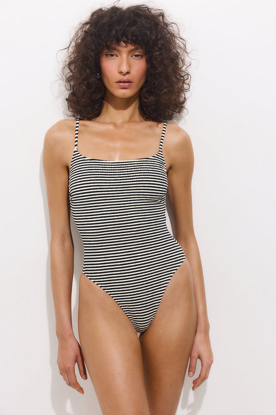 Camille One Piece - Dé Rococo