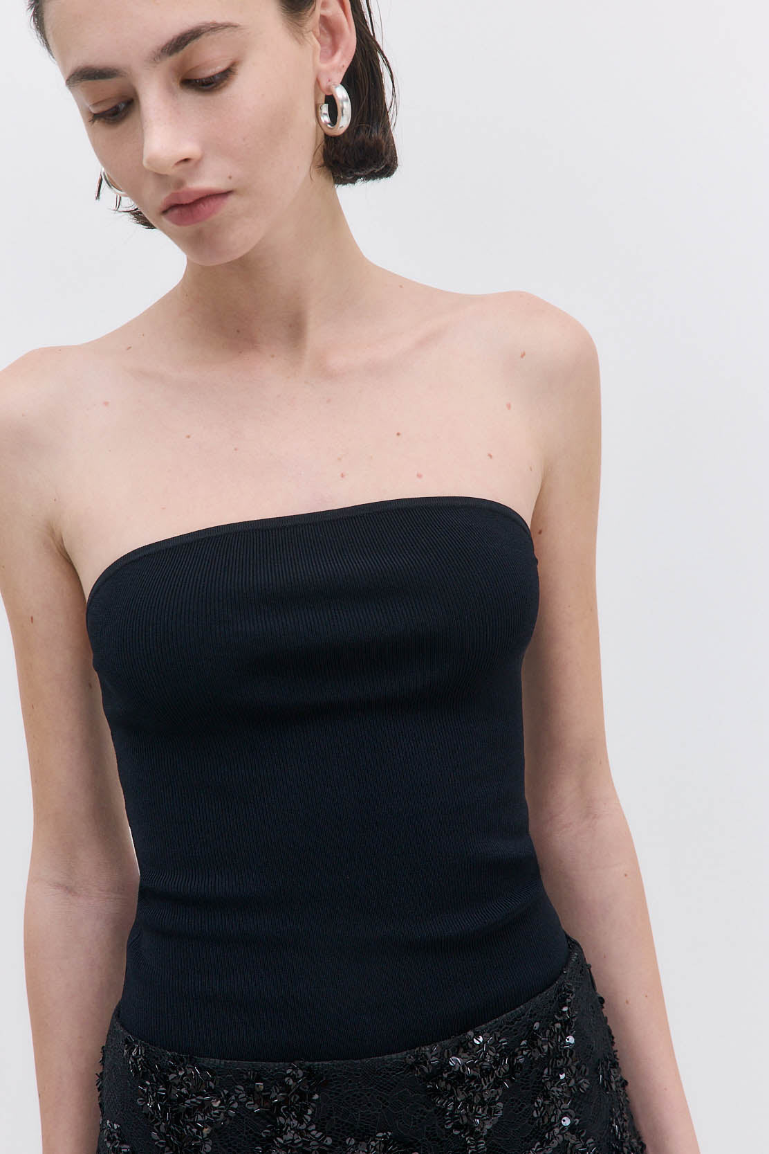 Tight Ribbed Strapless Top