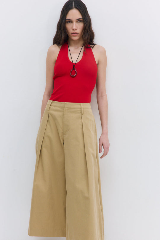 Tight Ribbed Halter Neck