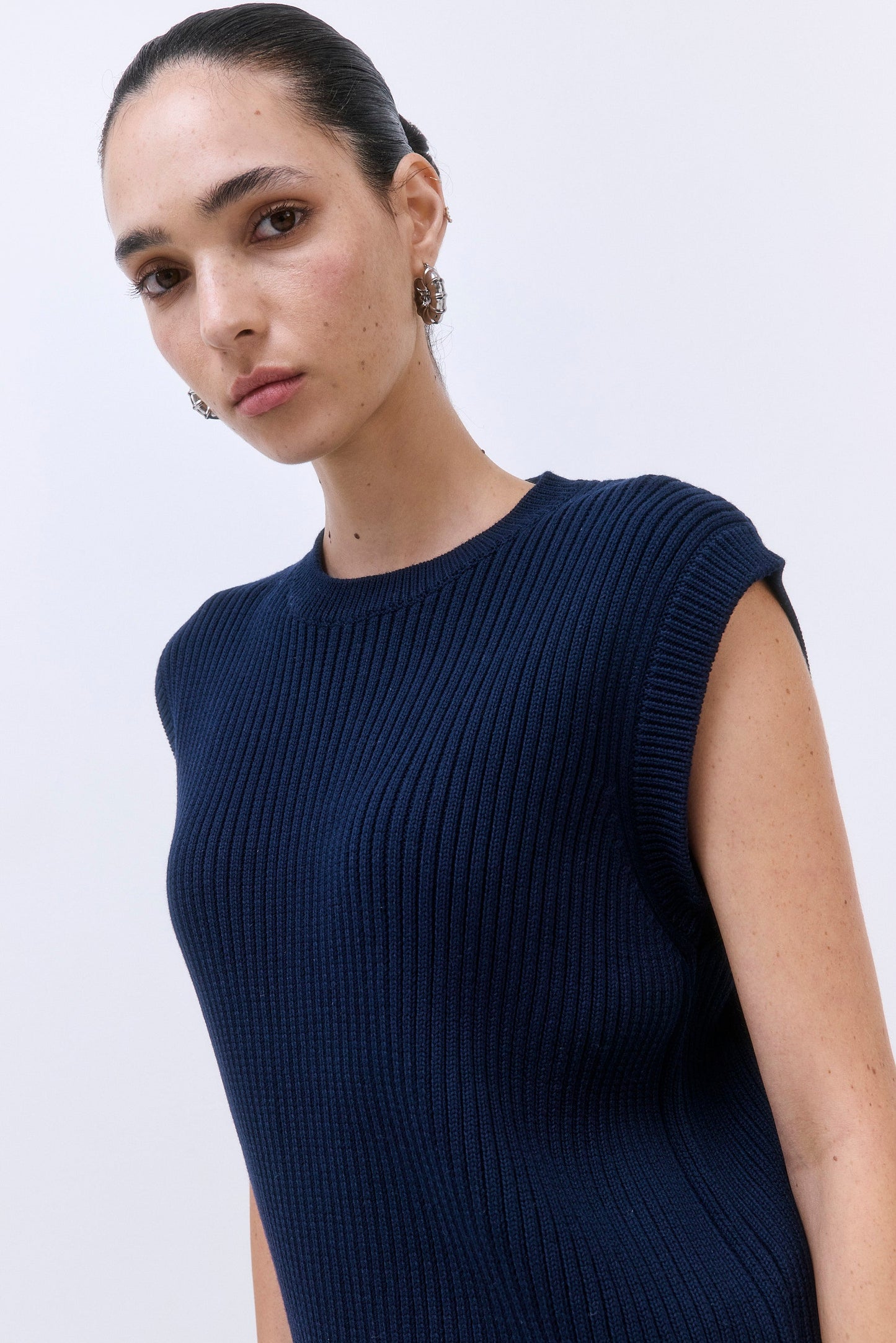 Boxy Crewneck Vest - Dé Rococo