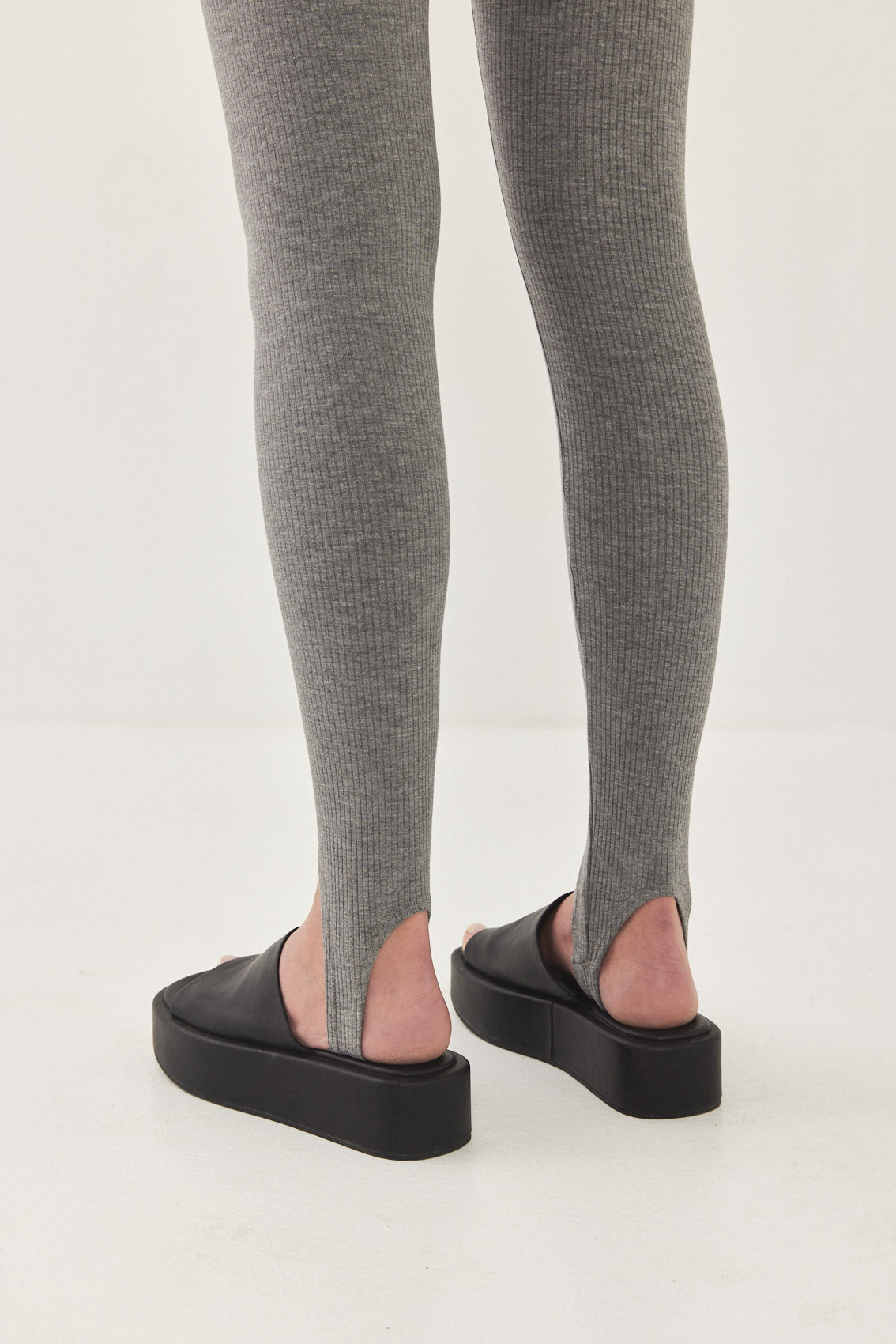 Stirrup Ribbed Leggings - Dé Rococo