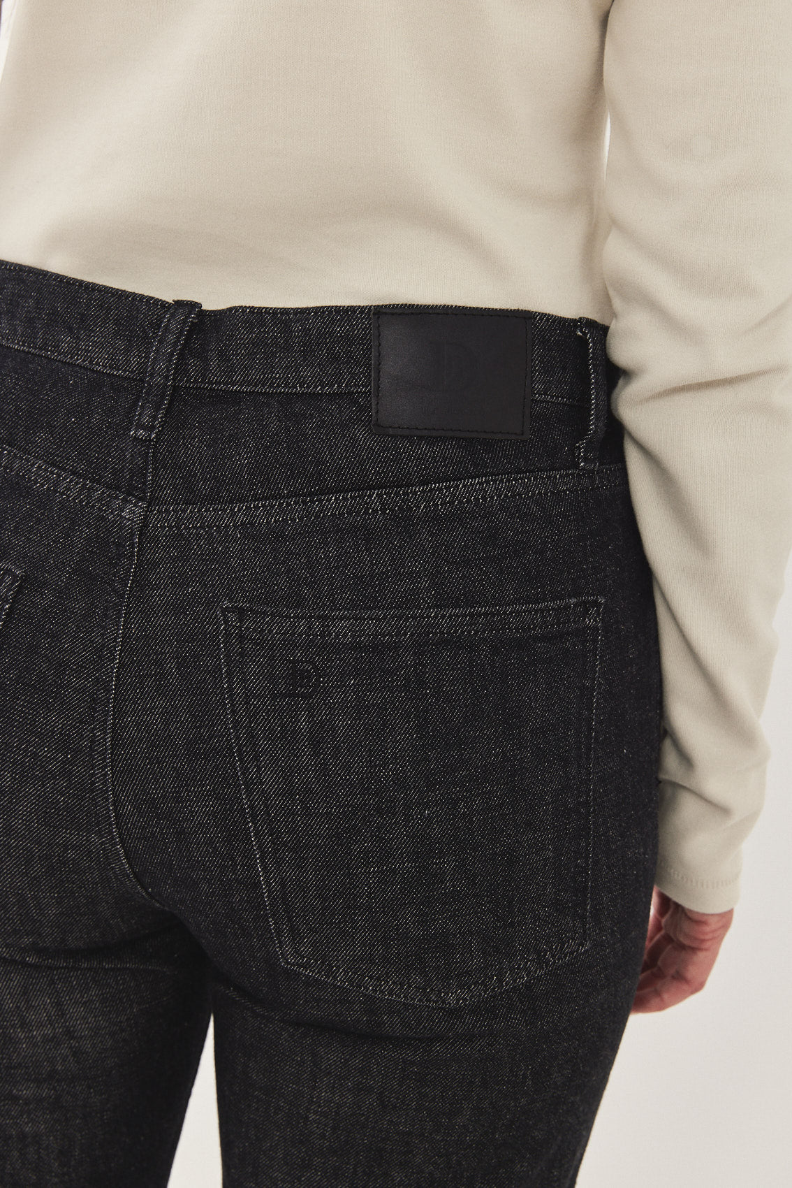 No.9| High Waist Straight Cropped Denim - Dé Rococo