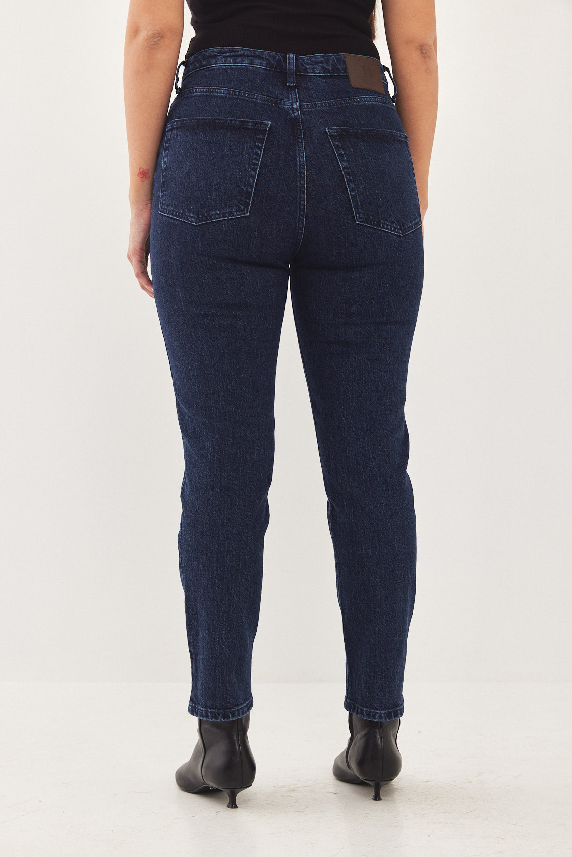 No.4 High Waist Slim Cropped Denim - Dé Rococo