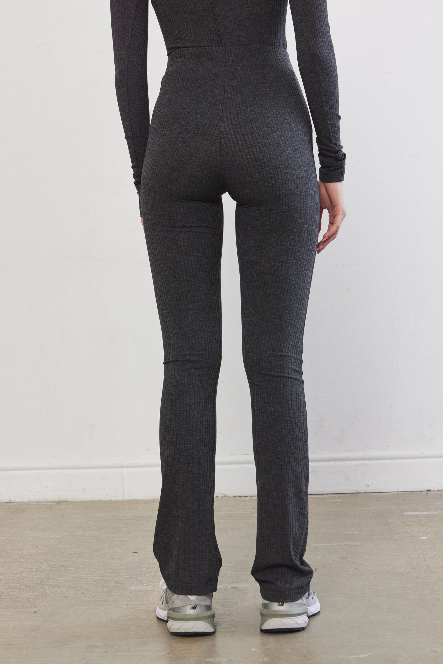 Ribbed Flat-Lock Flare Leggings