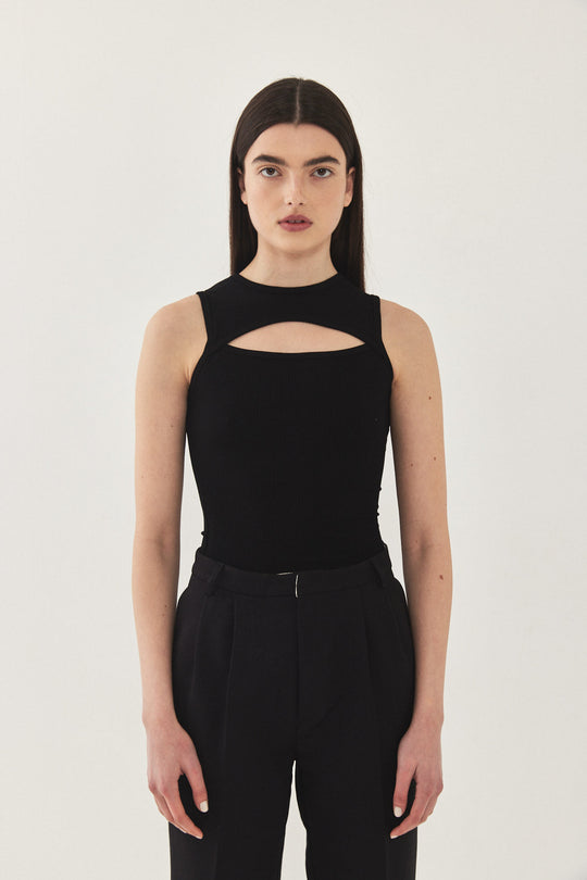 Frontal Cut Out Ribbed Tank Top - Dé Rococo
