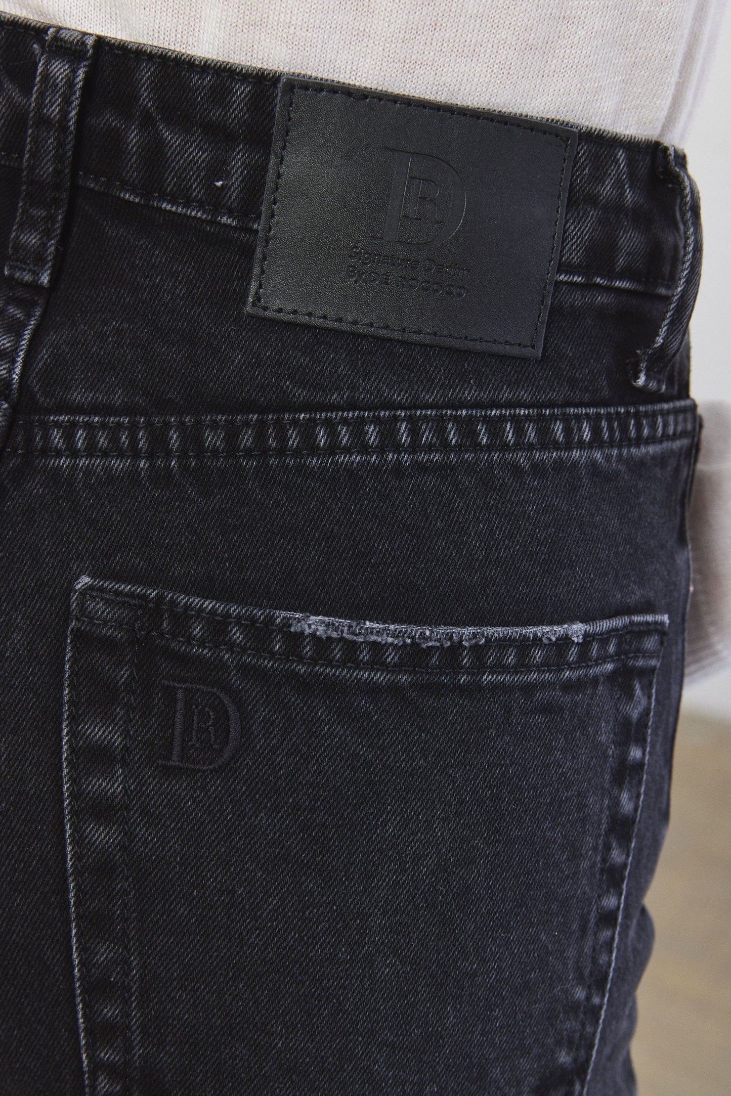 No.5| High Waist Straight Cropped Denim