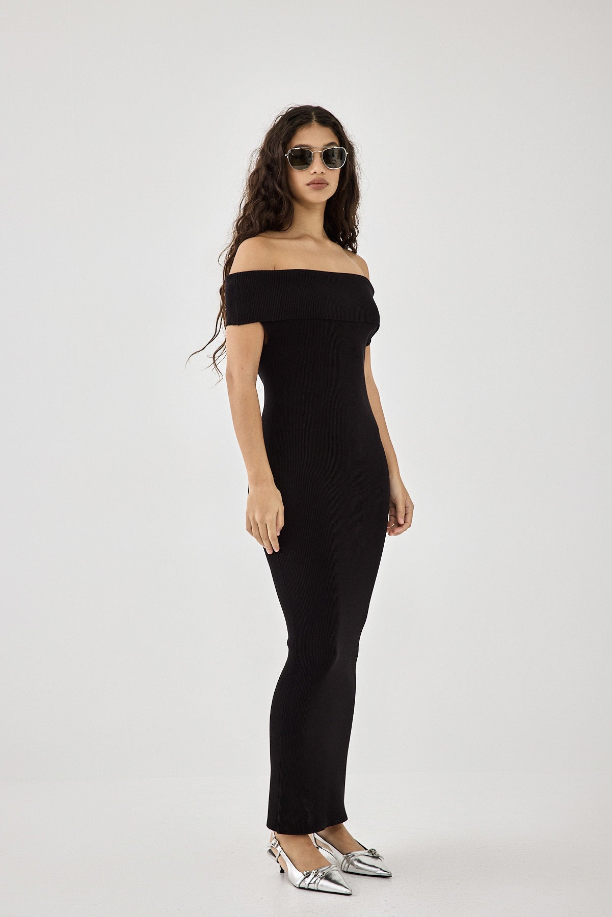 Off Shoulder Tight Ribbed Dress - Dé Rococo