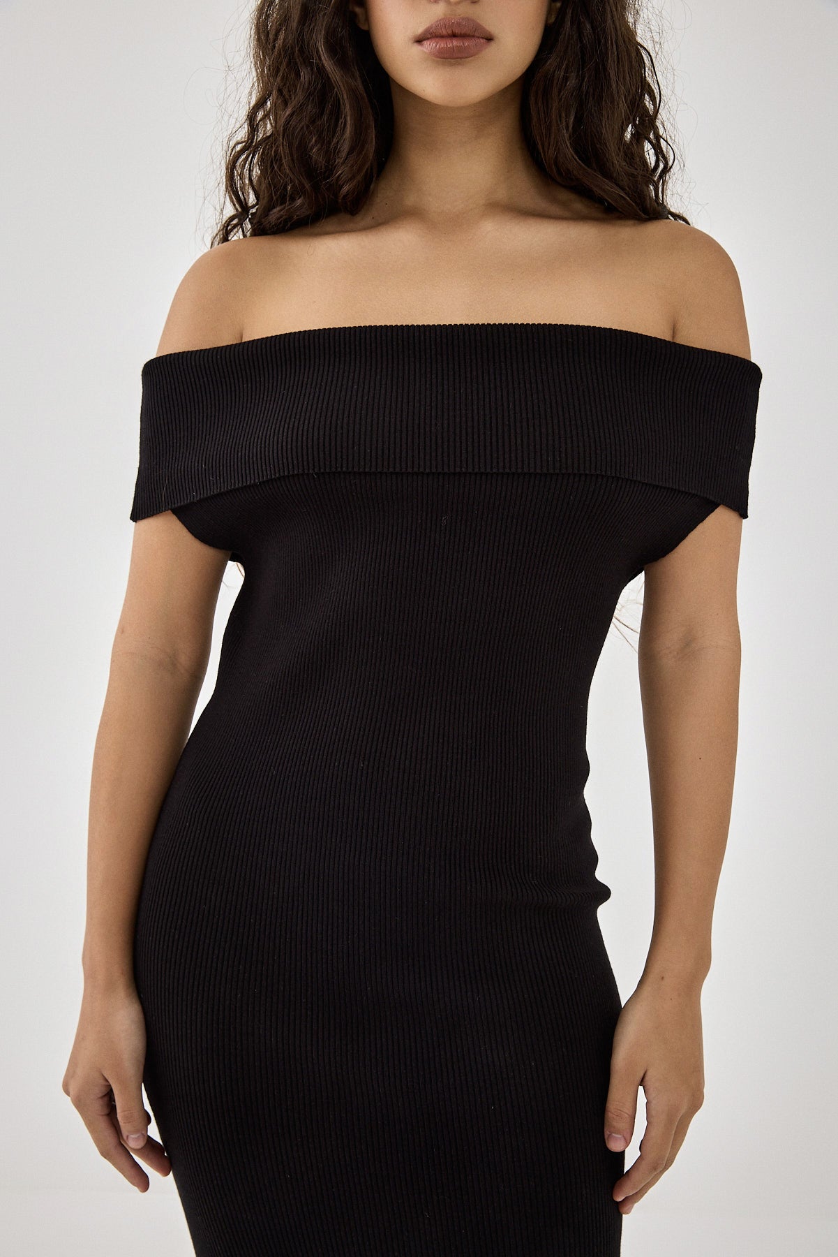Off Shoulder Tight Ribbed Dress - Dé Rococo