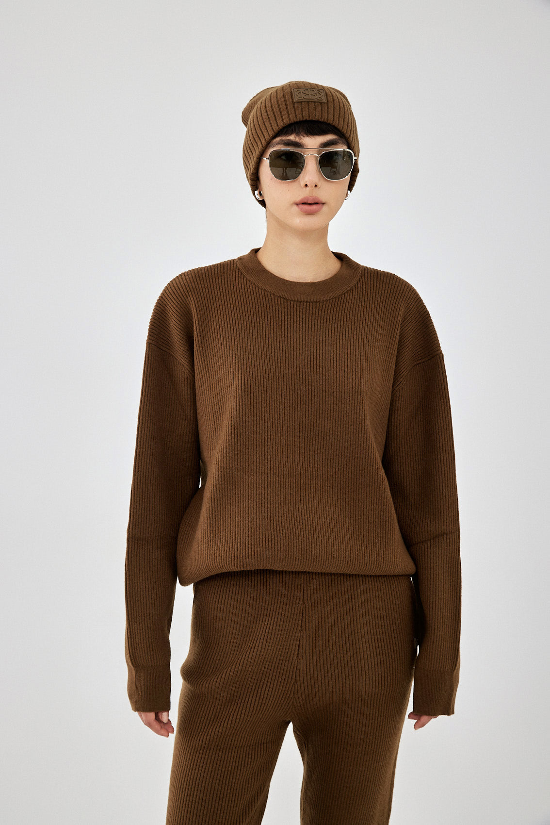 Crewneck Ribbed Sweater - Dé Rococo
