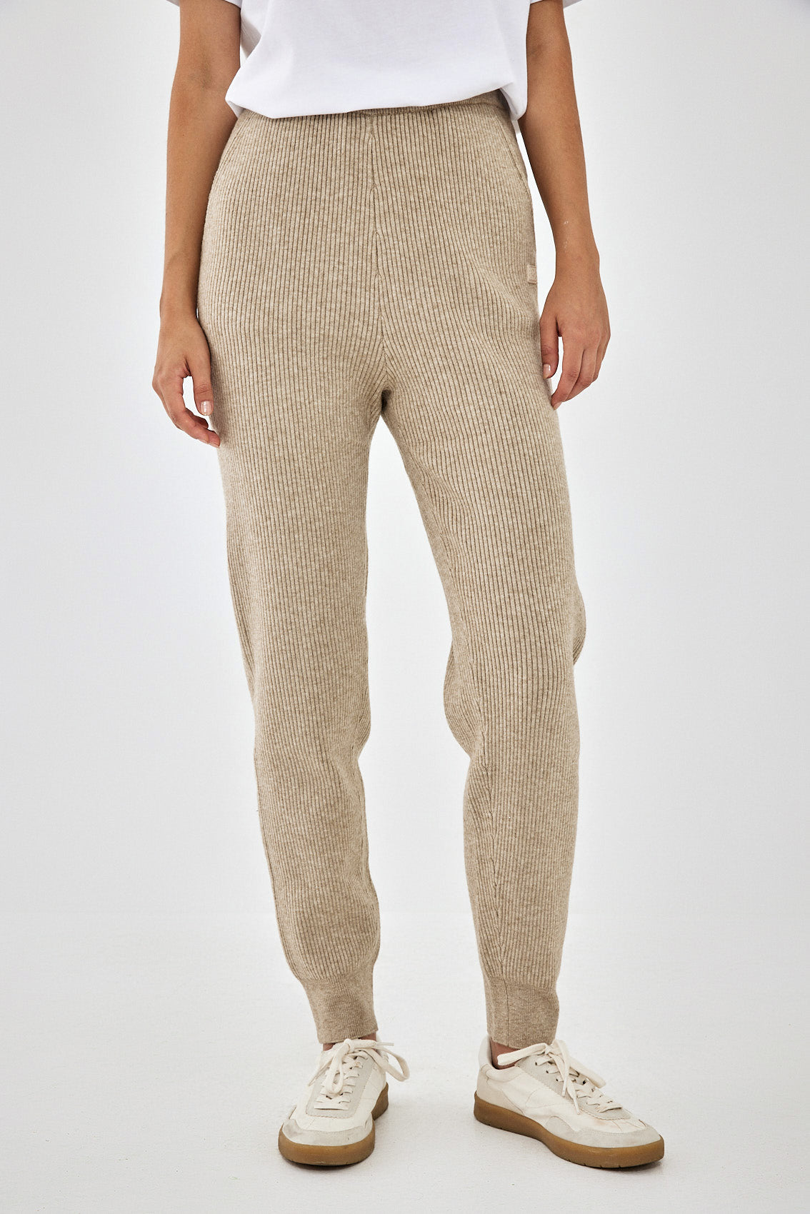 Knitted Ribbed Jogger - Dé Rococo