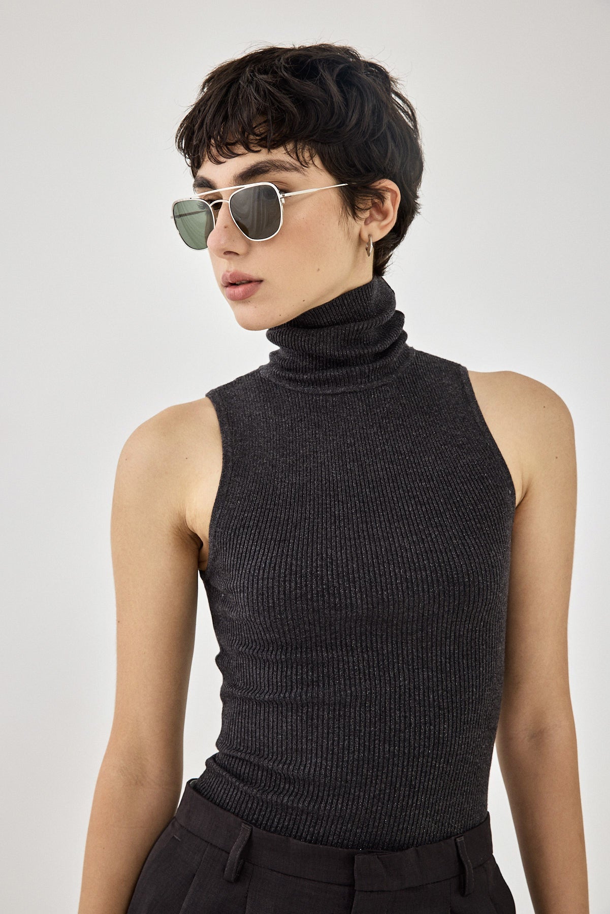 Glitter Ribbed Turtleneck Top - Dé Rococo
