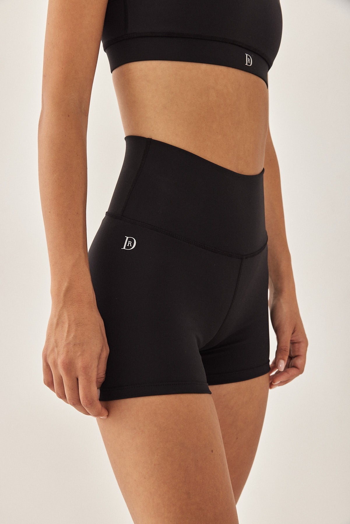 Dé Shorts - Dé Rococo