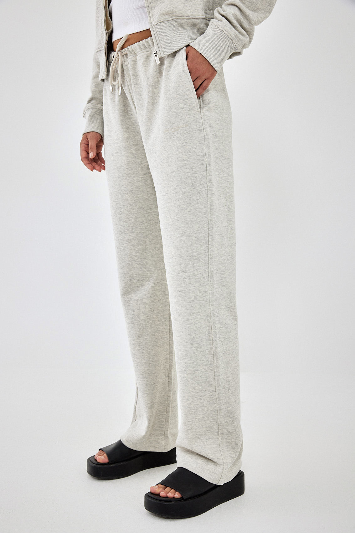 Straight Leg Sweatpants - Dé Rococo