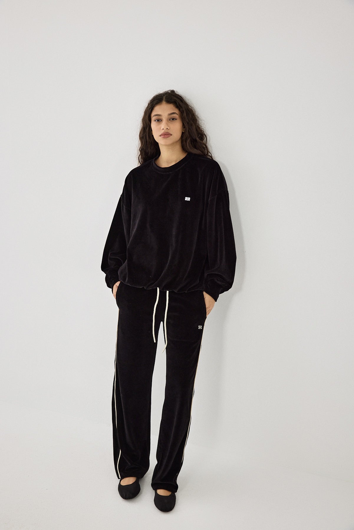 Velvet Sweatshirt - Dé Rococo