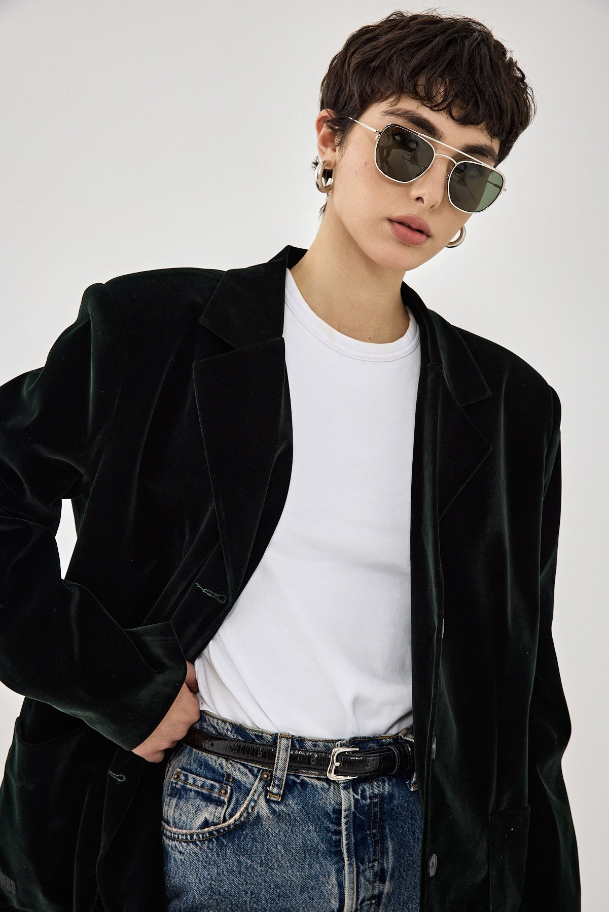 Oversized Rigid Velvet Blazer - Dé Rococo