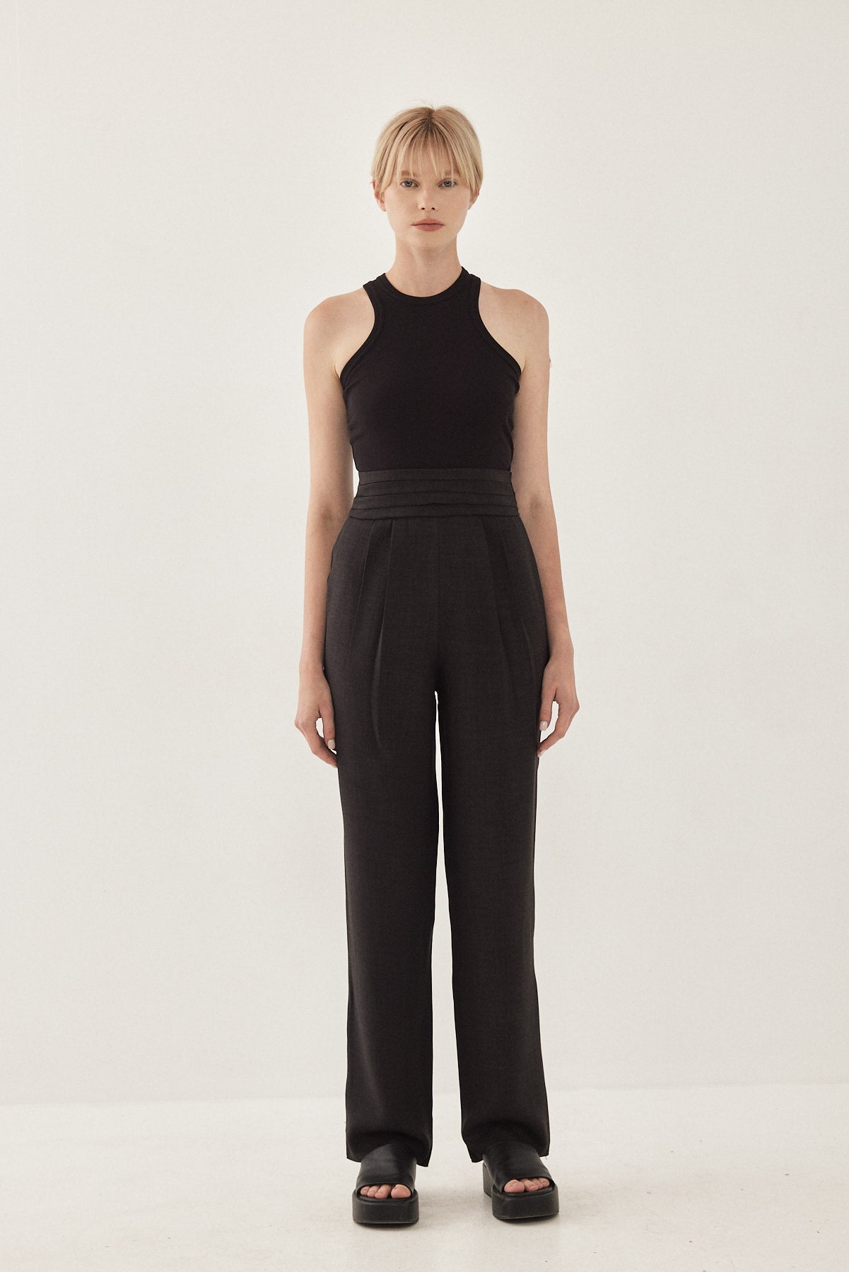 High Waisted Pleated Trousers - Dé Rococo