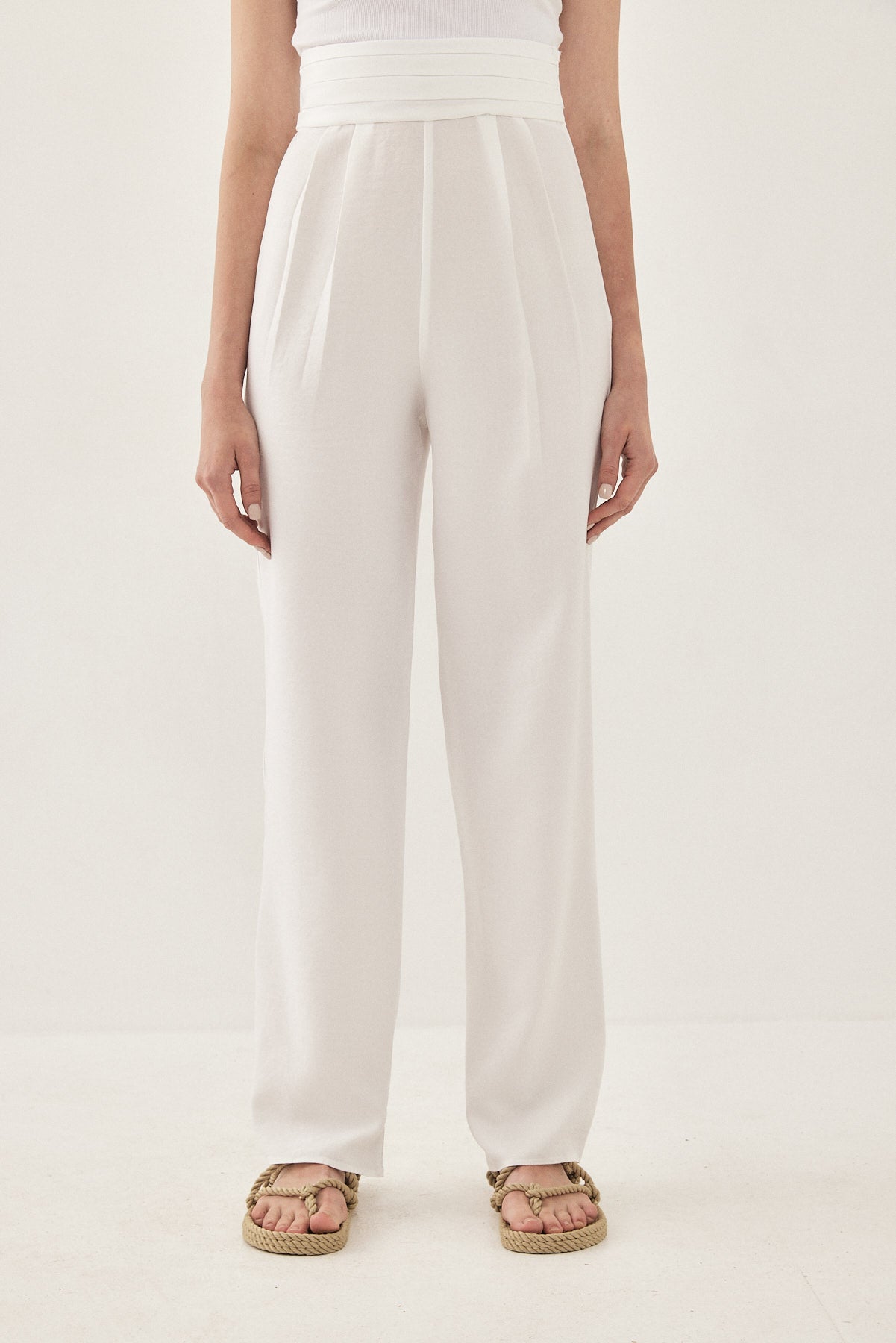 High Waisted Pleated Trousers - Dé Rococo