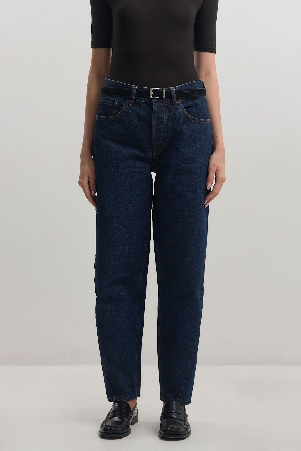 No.21| Mid Rise Barrel Denim