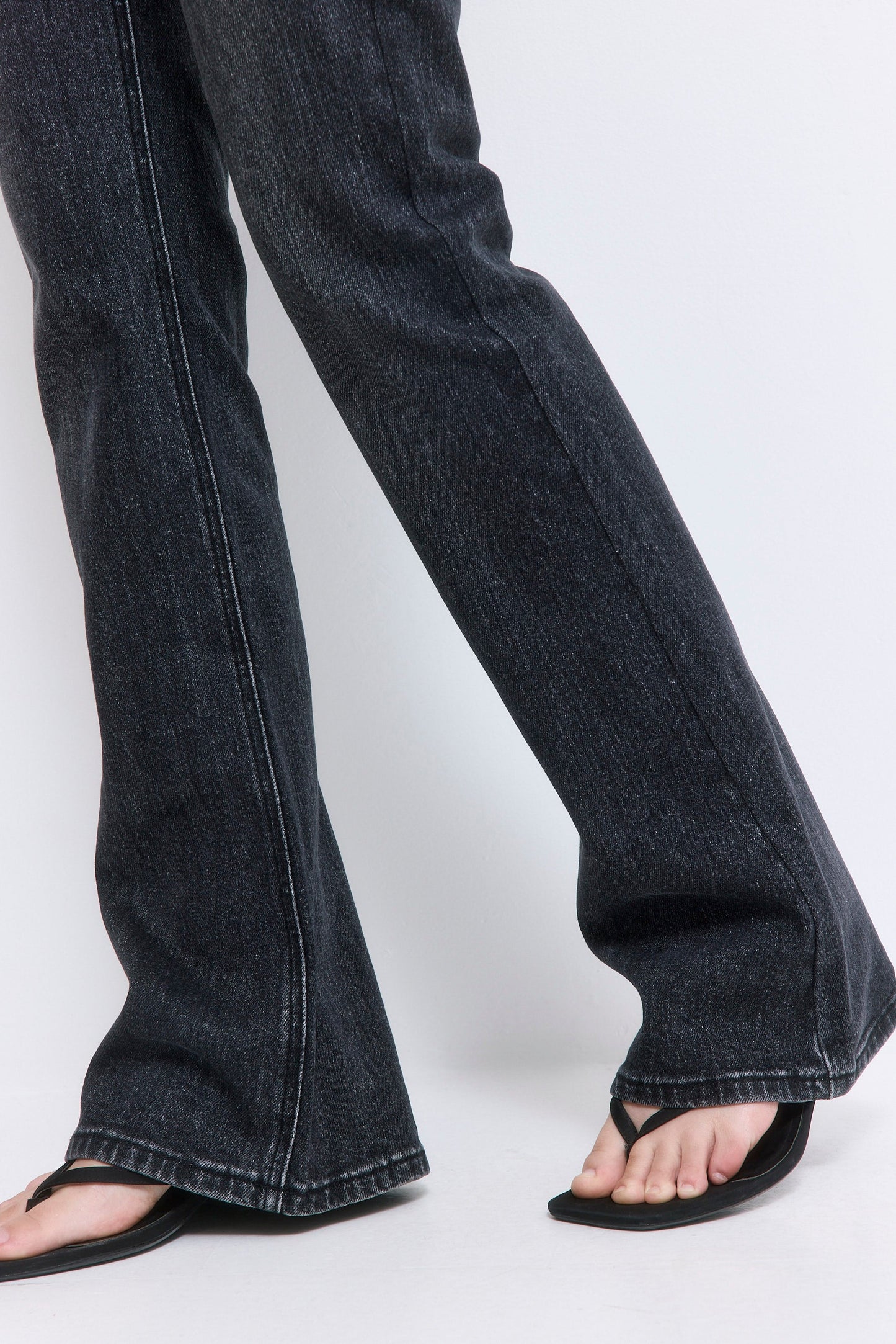 No.17| Mid Rise Bootcut Denim
