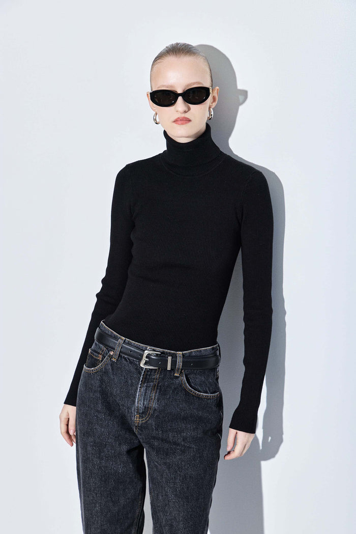 Ribbed Turtleneck Top